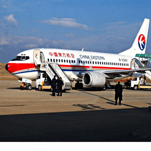 新桥航空快运业稳步发展的原因是什么？